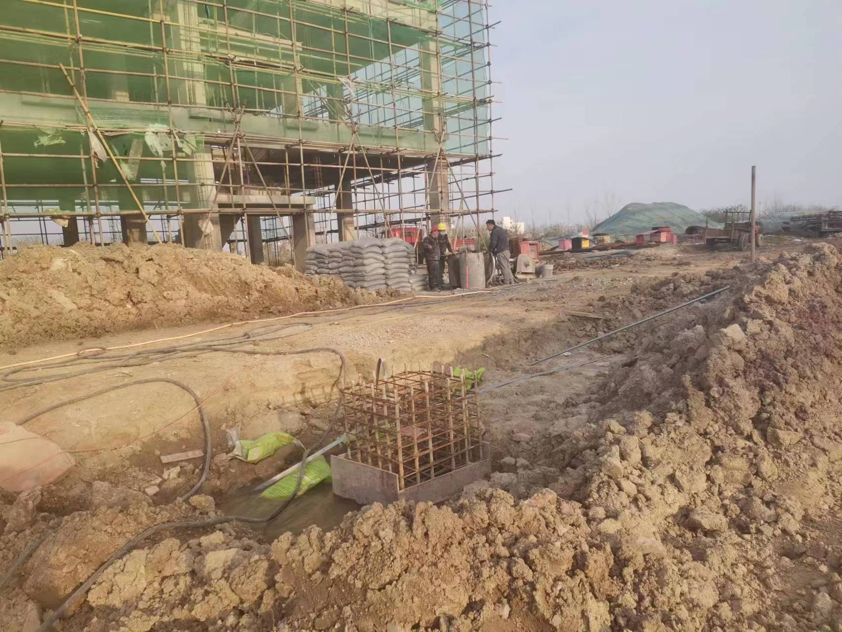 前海街道当桥梁出现裂缝的时候应该及时加固修补